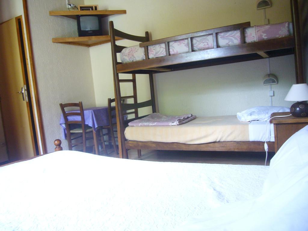 Le Relais Du Lac Le Lauzet-Ubaye Phòng bức ảnh